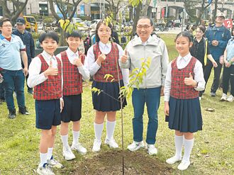 侯種山櫻花 號召全民植樹