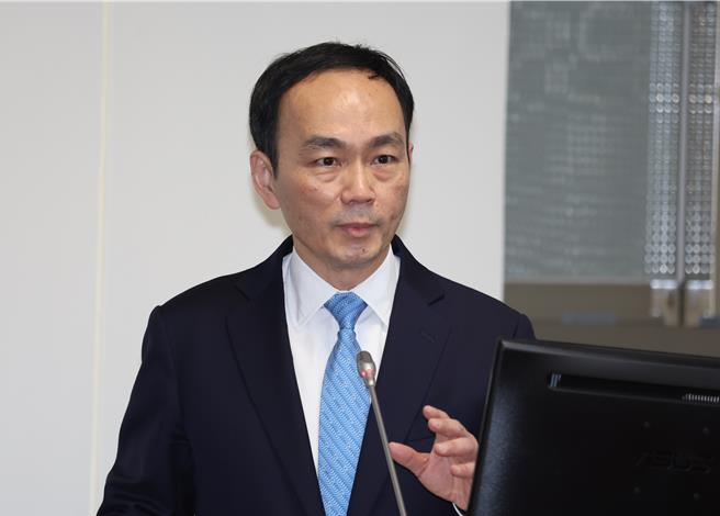外媒报导台积电可能连同美商和资併购英特尔，公平会代理主诶陈志民13日在经济委员会备询表示，此案内部已有准备，一定有能力审查。(姚志平摄）)