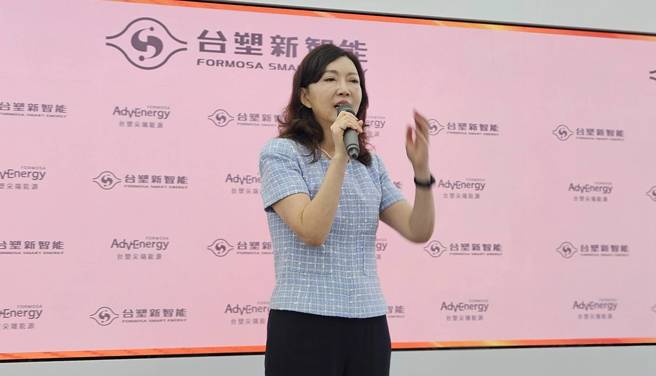 台塑新智能董事长王瑞瑜13日正式宣布，投资上百亿元打造的彰滨工业区台塑尖端能源2.1GWh电芯及模组厂完工量产。（王莫昀摄）