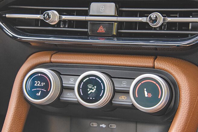 Smart Dials智慧旋钮可控制多项功能。（陈大任摄）