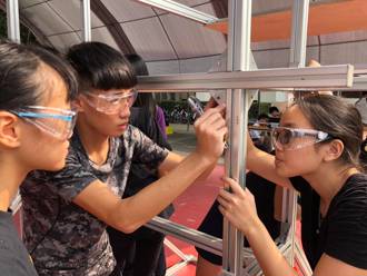 陽交大電機系特殊選才 一屆只錄取7人 超狂背景曝