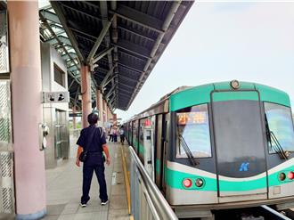 紅衣男闖高捷軌道列車急停 青埔站以北啟動公車疏運