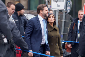 影》范斯聽古典樂遲到遭噓爆嘲笑！觀眾揪1諷刺巧合