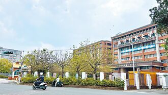 台南 南榮科大轉型雙語小學 推AI課程