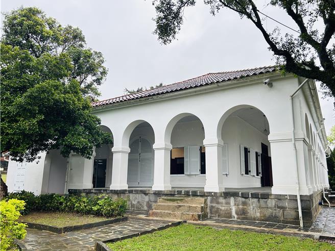 淡水小白宫歷经1年的整修后，将于3月17日重新开放。（张铠乙摄）