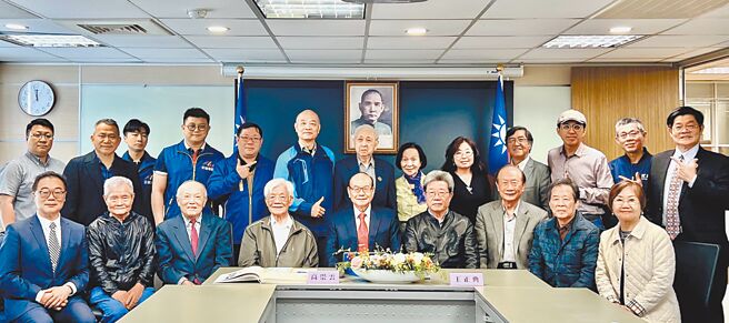 与会贵宾共同合影。图／业者提供