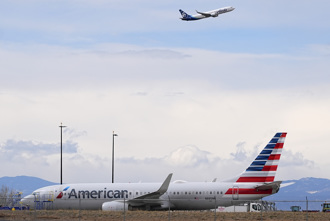 美航起火「全站機翼撤離」航空專家嘆乘客犯1致命錯誤