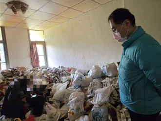 78歲美籍翻譯官成獨老  住處堆滿垃圾1周未進食遭安置