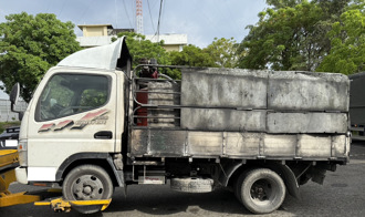 國道火燒車2人驚險逃生 警提醒上路前檢查車況