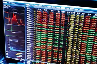 陳奕光專欄－龍頭股身陷困境 台股走弱尋求支撐