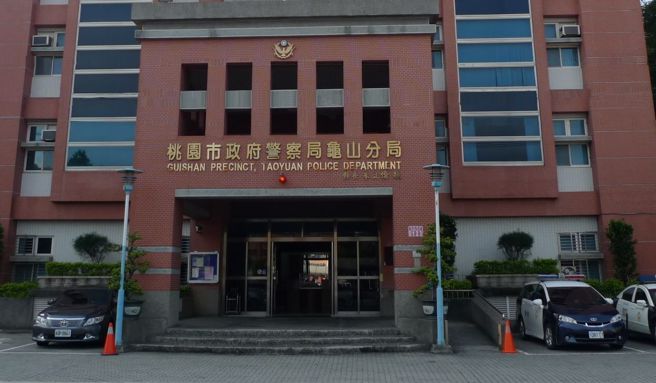 桃园28岁警疑似猝死陈尸住处。(翻摄自龟山分局粉丝专页)
