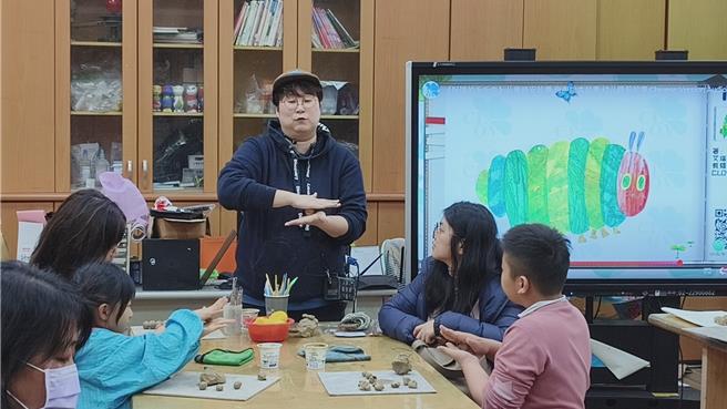 东山国小今日上午举办创客营招生说明会。（图／东山国小提供）