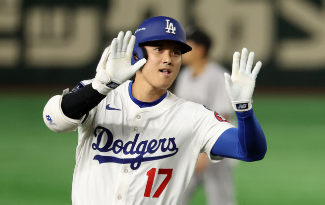 道奇日籍巨星大谷翔平在熱身賽轟出兩分砲。（圖／路透）