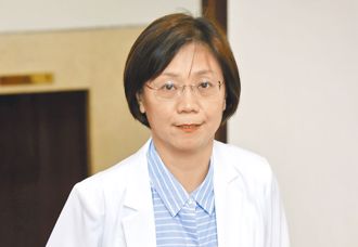 翁晓玲喊打麻将讲「五筒」恐违法 绿委吁朱立伦快开除