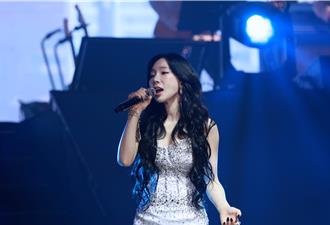 海外第1人泰妍大巨蛋飆唱！化身墮天使「用眼睛記得」3.5萬人