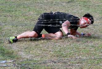 斯巴達障礙跑》10K超級賽 男、女總排第一都是熟面孔