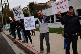 馬斯克政壇得意：陸特斯拉電動車腰斬 全球銷量將創3年最低