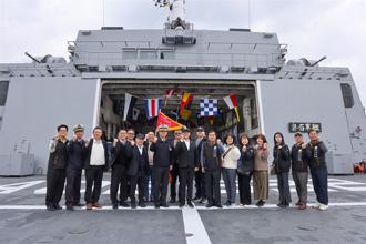 企業敬軍慰訪敦睦支隊 感謝捍衛海疆