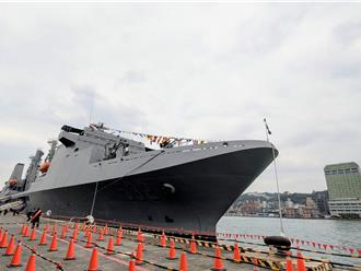 敦睦艦隊抵基隆港開放參觀 民眾驚呼：原來這麼大