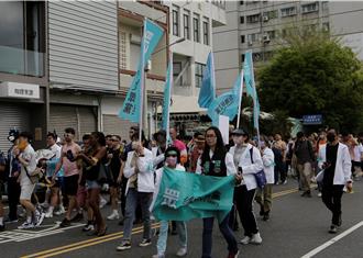 參加台南彩虹遊行未按程序報名？ 民眾黨：有電話再確認