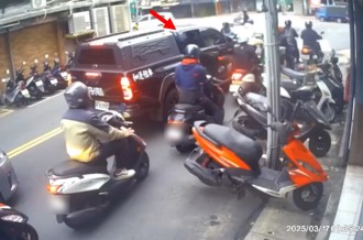 比特犬傷人！主人辯稱車窗自己下降　網友炸鍋「根本沒關」