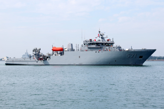 海軍新艦交船4個月就受損  艦長「操作失慎」遭火速拔官