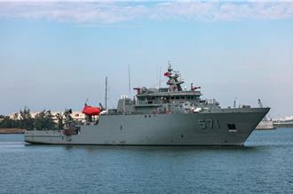 海軍全新大武艦傳遭拖纜纏絞　疑操作不當艦長遭調職