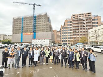 新光醫院桂蘭樓上梁