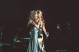 Ella彭佳慧客語合唱引歌迷熱淚