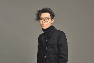 薛凱琪唱方大同歌哭到失聲