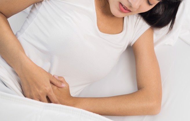 男子被診斷出染諾羅病毒後，陷入下吐下瀉的地獄輪迴。（示意圖，shutterstock／達志）