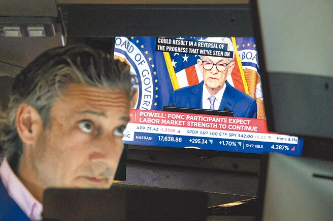 超级央行周登场，包括美国、日本、英国、瑞士及台湾等多国央行都将在本周公布利率决策，其中又以美、日最受关注。图为美国纽约证交所。（路透）