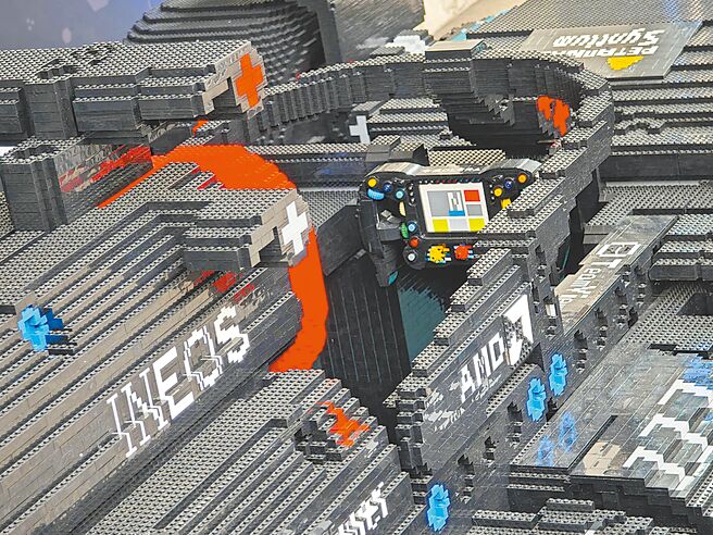 乐高F1赛车模型驾驶舱。（陈大任摄）