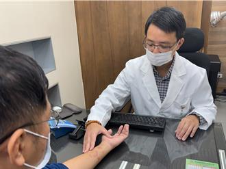 6旬翁異位性皮膚炎併發氣喘 中醫對症調理1年獲改善