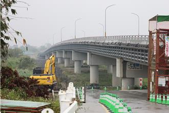 台南斥3.5億元改建 東山、白河要道「青葉橋」3月底通車
