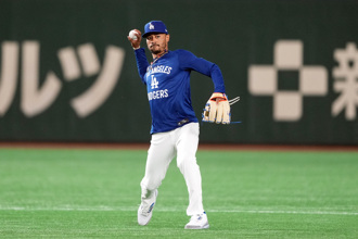 MLB》道奇明星贝兹因病缺席东京开幕赛！教头证实已返美调养