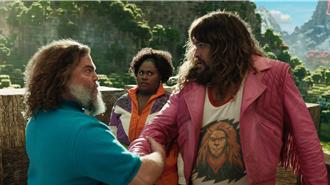 自願報名主演！傑森摩莫亞秀「手技」瘋玩《麥塊電影》