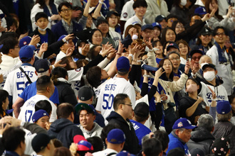 MLB》東京開幕戰驚現雷射干擾事件！球迷怒：應永久禁止進場