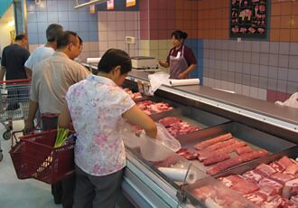 反制貿易戰 美千家肉類加工廠 輸中資格失效