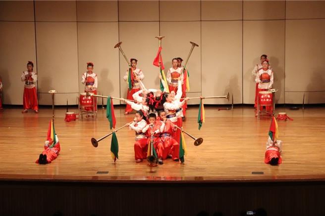 金门中正国小鼓吹队今日晚间将与其他10所学校，共同于台中市立港区艺术中心登台演出，用音符与舞蹈交织出动人的友谊乐章。（图／中正国小）