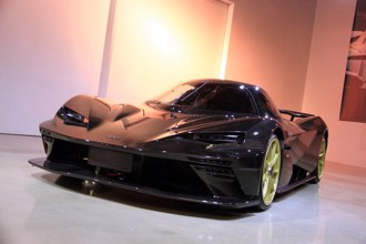 即使極度純粹，也能妥協掛牌上路！KTM道路版賽車X-BOW GT-XR震撼登台亮相