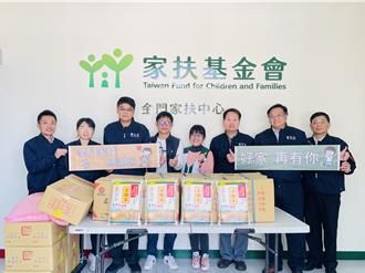 金門玉照天宮信眾合捐700公斤白米 扶助340名弱勢兒少