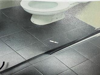 妙龄女候诊躲厕所吸丧尸烟弹 员警衝医院逮人