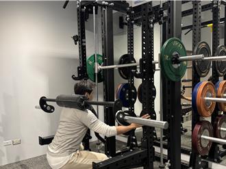 體力差不靠藥物！醫師規劃專屬運動 助8旬長者強化心肺、肌力