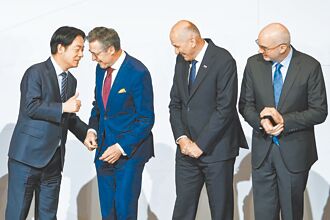 美國下兩岸險棋