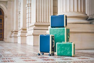 出國熱 行李箱新色報到