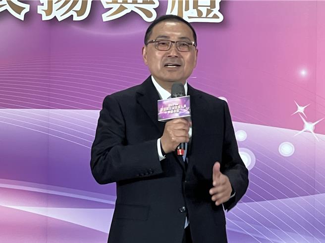 新北市长侯友宜今出席「114年度绩优社工暨社政人员表扬典礼」。（王扬杰摄）