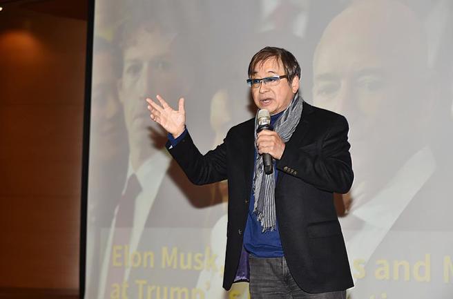 李涛学长勉励大家积极培养专业能力，勇于争取机会，不断提升自身竞争力，以迎接未来挑战。(照片/文化大学提供)