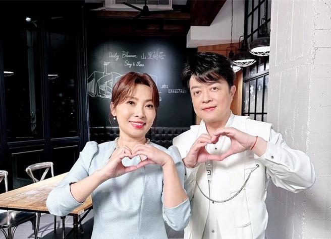 翁立友新歌〈若有来世〉邀约唐俪合作对唱。（豪记唱片提供）