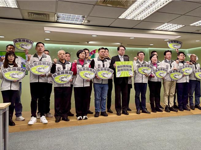 针对南部3县市明年1月初选的传言，民进党表示是不实报导。曾薏苹摄